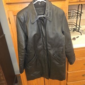 Petite medium Jacqueline Ferrari black leather jacket